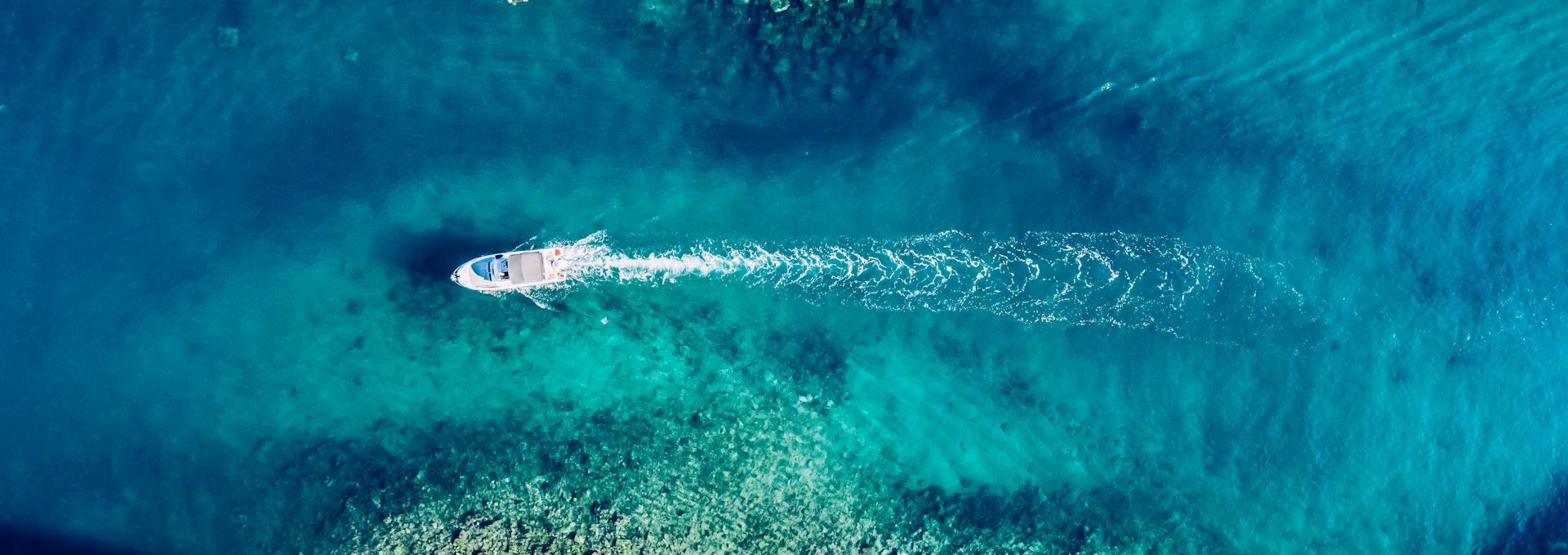 Motorboot auf offenem Meer – Fazit zum kroatischen Küstenpatent und SBF See